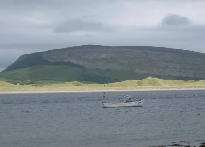 Peaceful, Scenic Family Semesterbostad