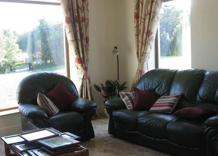 Peaceful, Scenic Family Semesterbostad